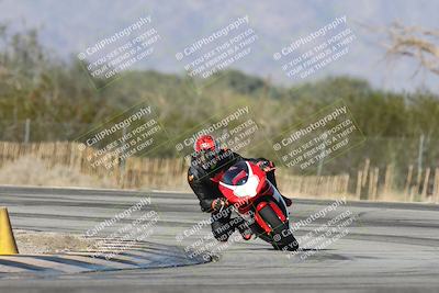 media/Dec-01-2025-Moto Forza (Mon) [[2daa91e15f]]/2-Intermediate Group/Session 3 (Turn 3)/